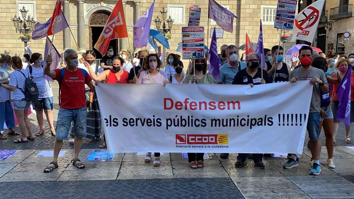 Concentración de trabajadores de Barcelona Activa frente al Ayuntamiento de Barcelona. Concentración de trabajadores de Barcelona Activa frente al Ayuntamiento de Barcelona.
