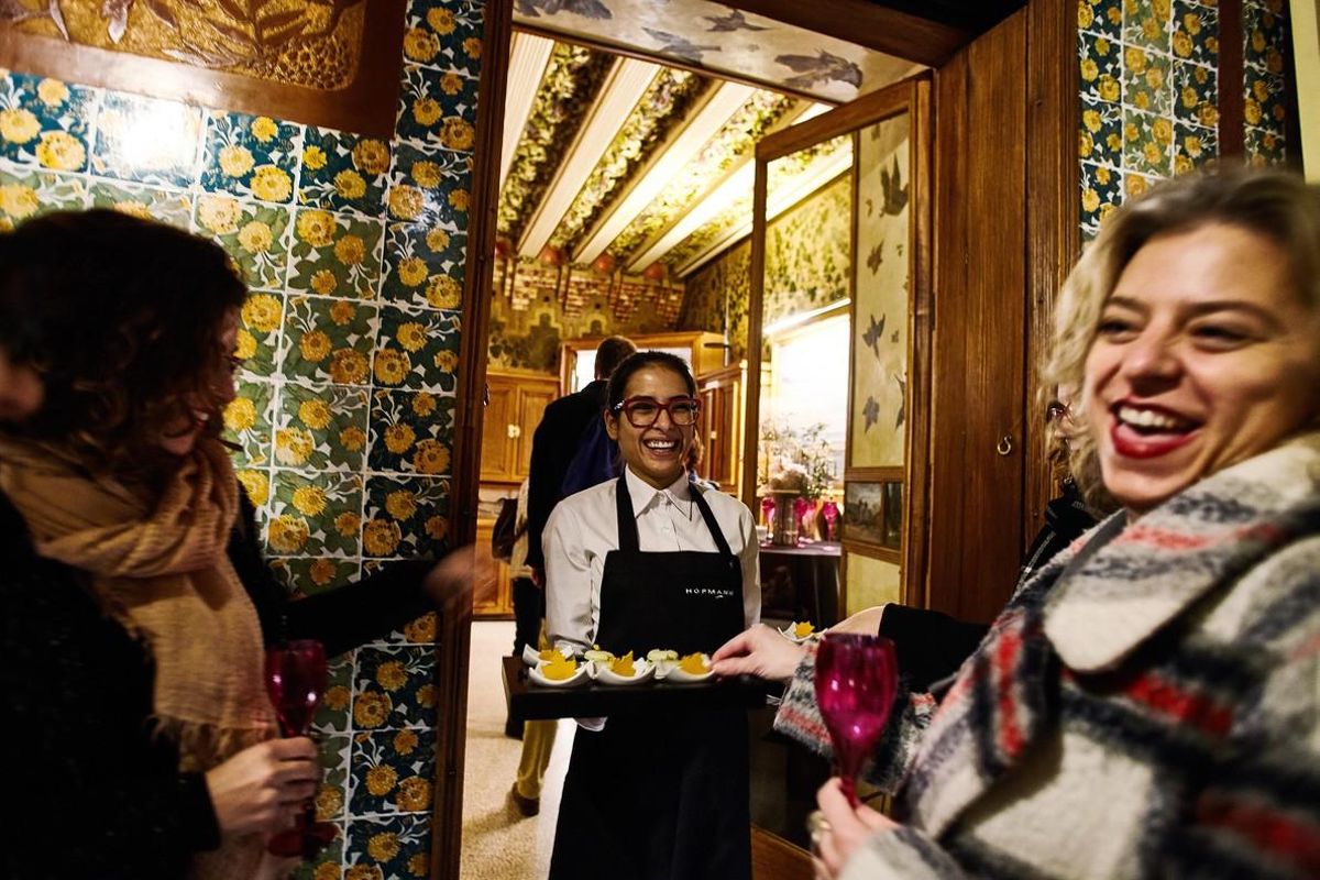 Uno de los ’caterings’ de Casa Vicens, de los que se encarga Hofmann. Uno de los ’caterings’ de Casa Vicens, de los que se encarga Hofmann.