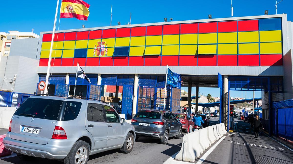 España endurece las fronteras de Ceuta y Melilla en pleno acercamiento a Marruecos