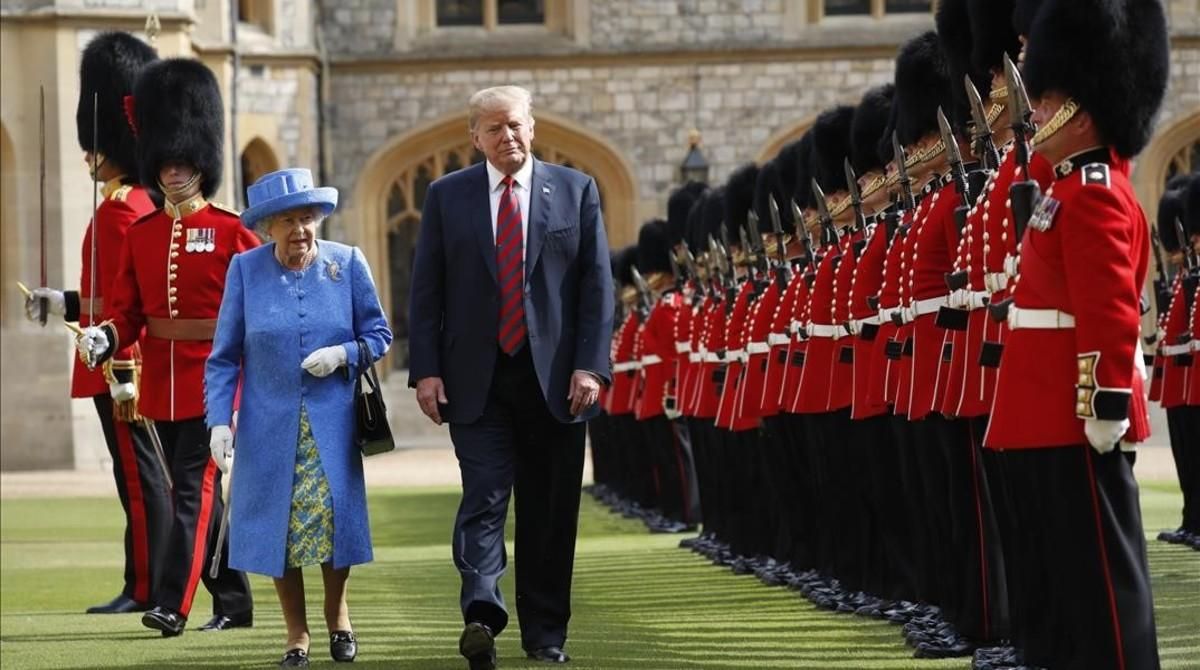Guardia de honor para Isable II y Donald Trump en el castillo de Windsor. Guardia de honor para Isable II y Donald Trump en el castillo de Windsor.