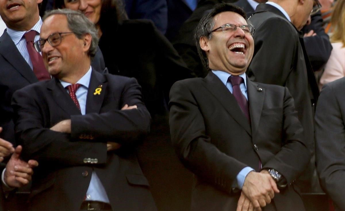 Quim Torra y Josep Maria Bartomeu, en el palco del Camp Nou, el año pasado. Quim Torra y Josep Maria Bartomeu, en el palco del Camp Nou, el año pasado.