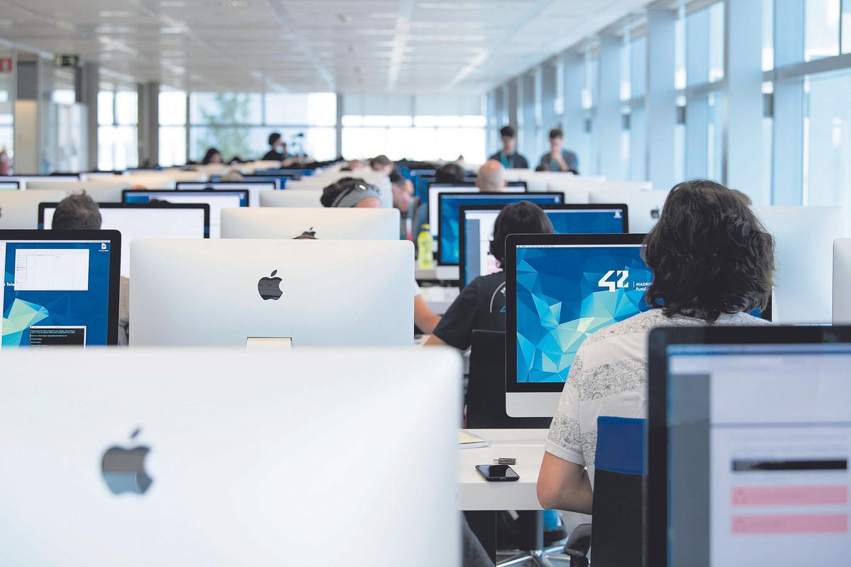Lánzate a las profesiones digitales del futuro en 42 Barcelona Lánzate a las profesiones digitales del futuro en 42 Barcelona