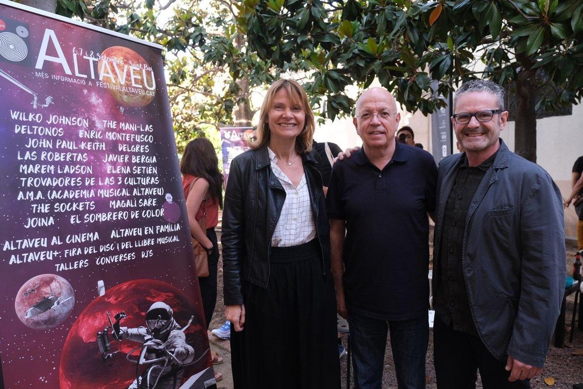 La alcaldesa Lluïsa Moret, el director del festival Jordi Turtós, y el concejal de Cultura, José Manuel González, en la presentación del Festival Altaveu La alcaldesa Lluïsa Moret, el director del festival Jordi Turtós, y el concejal de Cultura, José Manuel González, en la presentación del Festival Altaveu