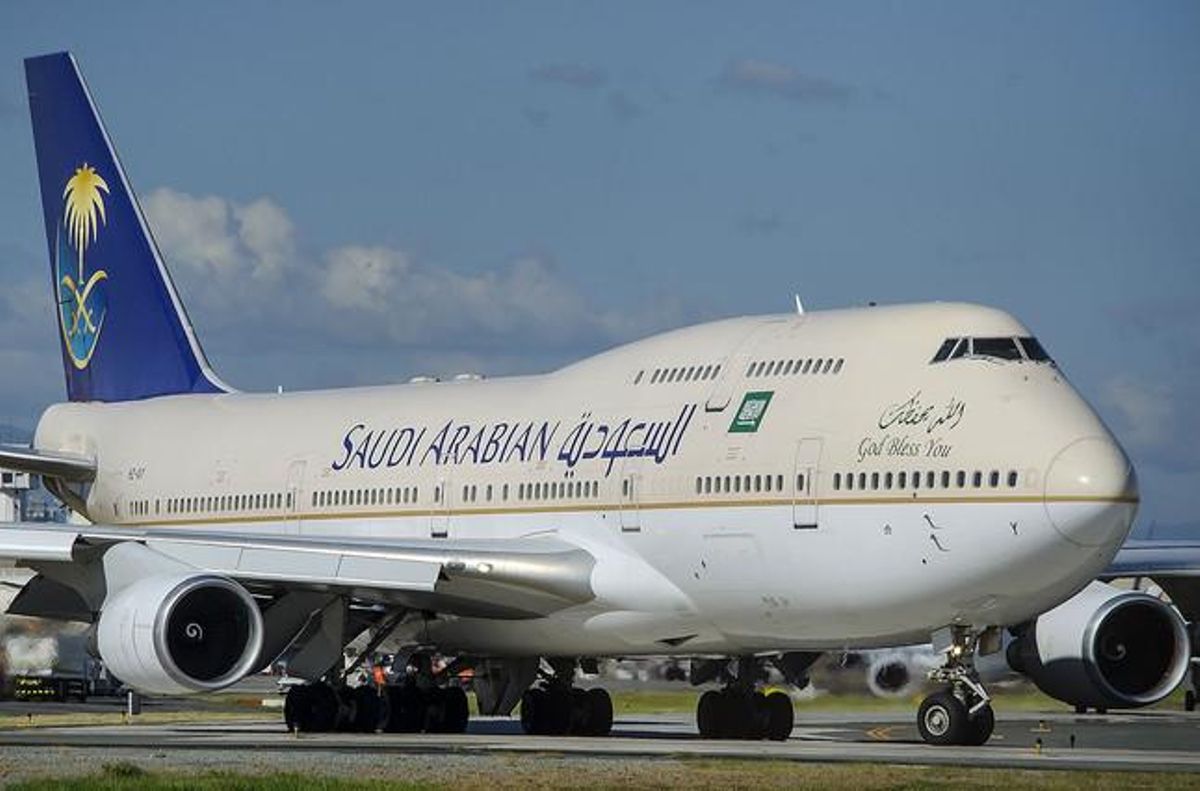 Un avión de la compañía saudí. Un avión de la compañía saudí.