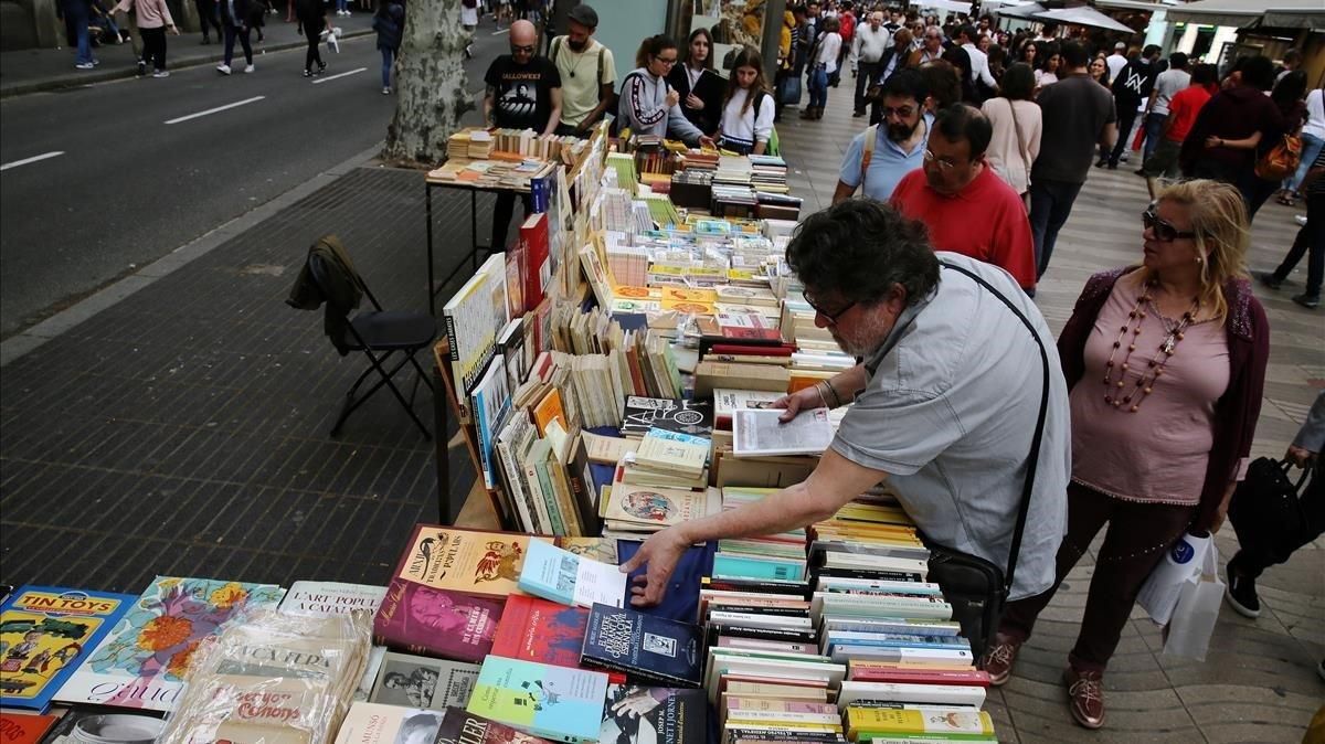 Ambiente en Barcelona durante la pasada ’diada’ de Sant Jordi. Ambiente en Barcelona durante la pasada ’diada’ de Sant Jordi.