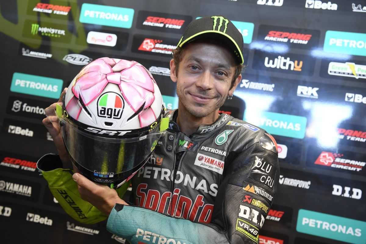 Rossi homenatja la filla que espera a San Marino Rossi homenatja la filla que espera a San Marino