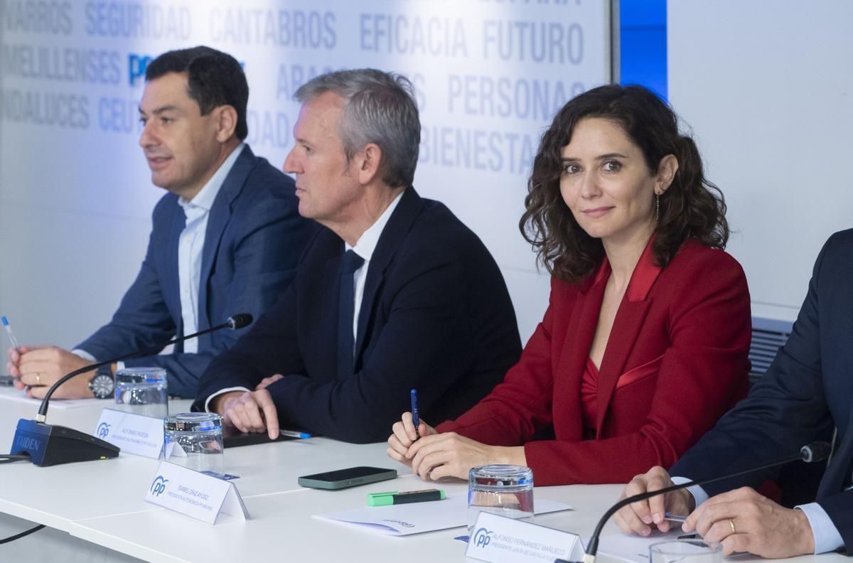 Ayuso polariza el debate en busca de una movilización que le lleve a la mayoría absoluta Ayuso polariza el debate en busca de una movilización que le lleve a la mayoría absoluta