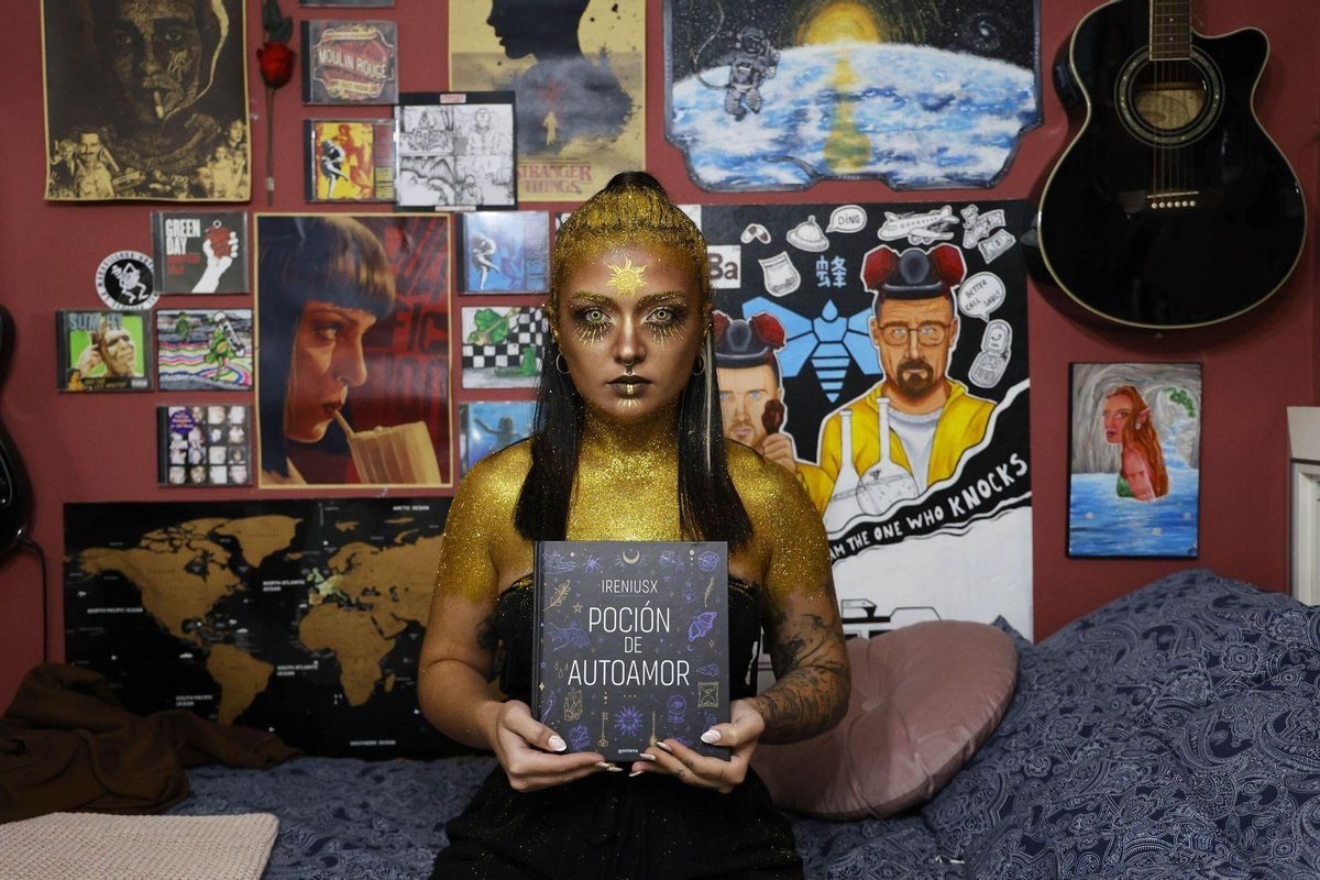Irene Rodríguez, la 'tiktoker' que se tatúa a sí misma y hace maquillaje de fantasía Irene Rodríguez, la 'tiktoker' que se tatúa a sí misma y hace maquillaje de fantasía