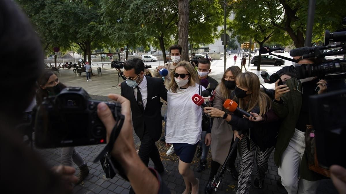 El jutge deixa en llibertat la dona de Mainat El jutge deixa en llibertat la dona de Mainat