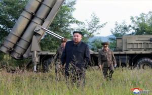 Kim Jong-un en un lanzamiento de prueba de misiles norcoreanos.