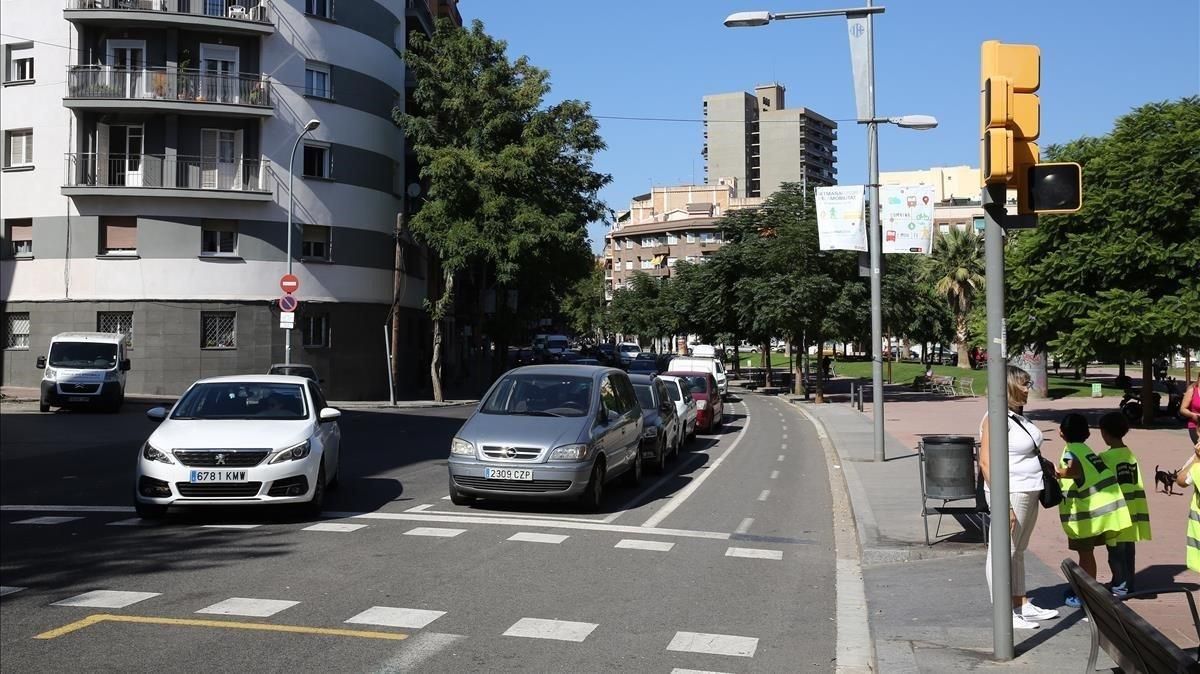 Imagen de la avenida de Borbó, en Nou Barris, esta mañana. Imagen de la avenida de Borbó, en Nou Barris, esta mañana.