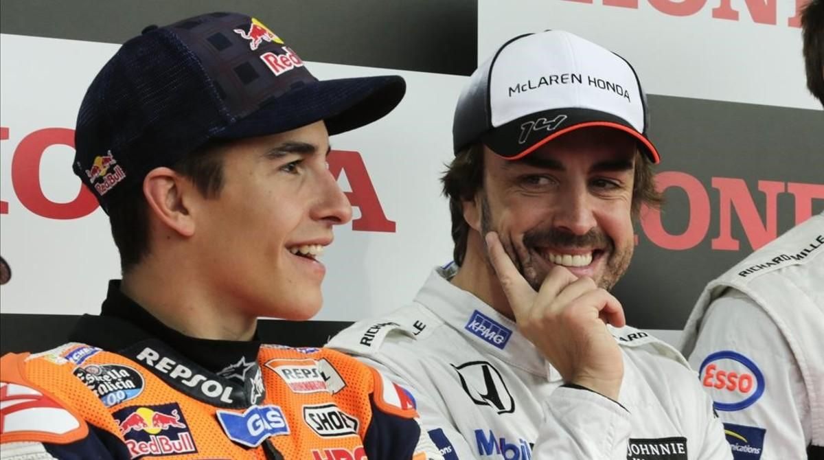 Esta es la última aparición en público de Fernando Alonso, en Motegi (Japón), sede de Honda, junto a Marc Márquez. Esta es la última aparición en público de Fernando Alonso, en Motegi (Japón), sede de Honda, junto a Marc Márquez.