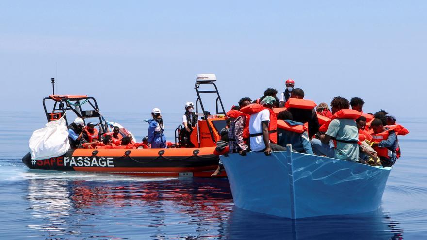 El 'Ocean Viking' rescata a 132 migrantes en el Mediterráneo central - Vimarsana News