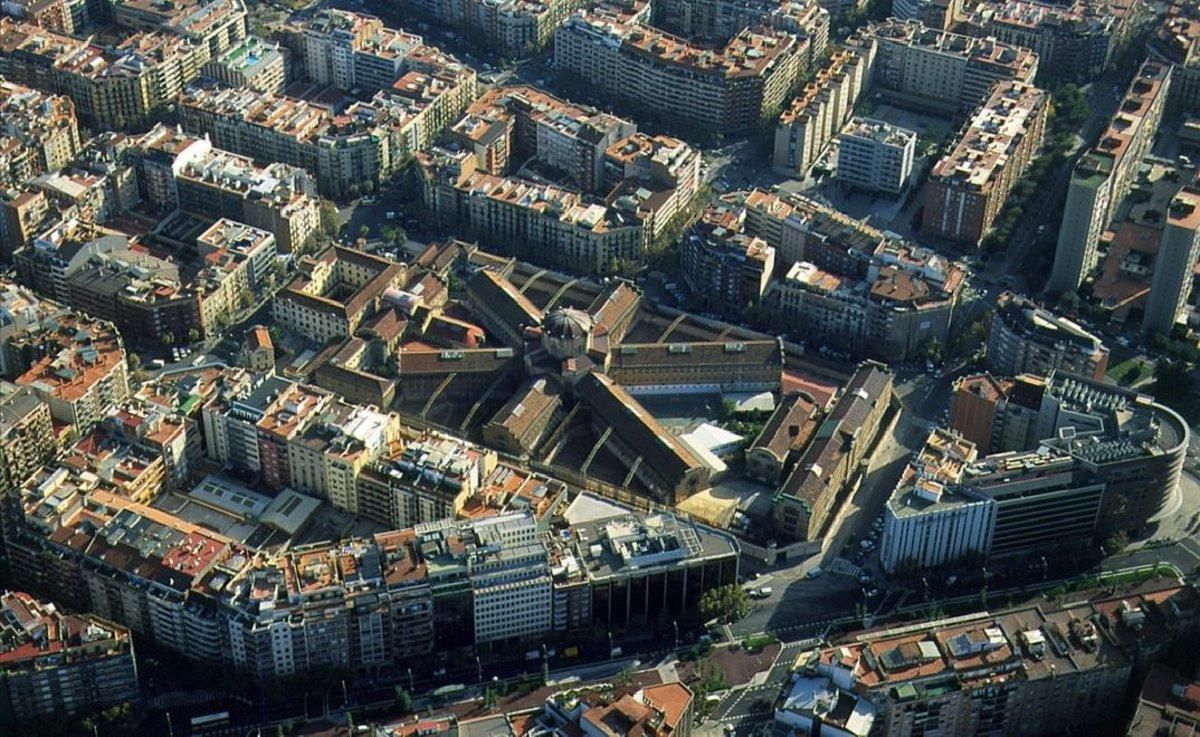 Vista aérea de la Modelo, el 18 de noviembre del 2003. Vista aérea de la Modelo, el 18 de noviembre del 2003.