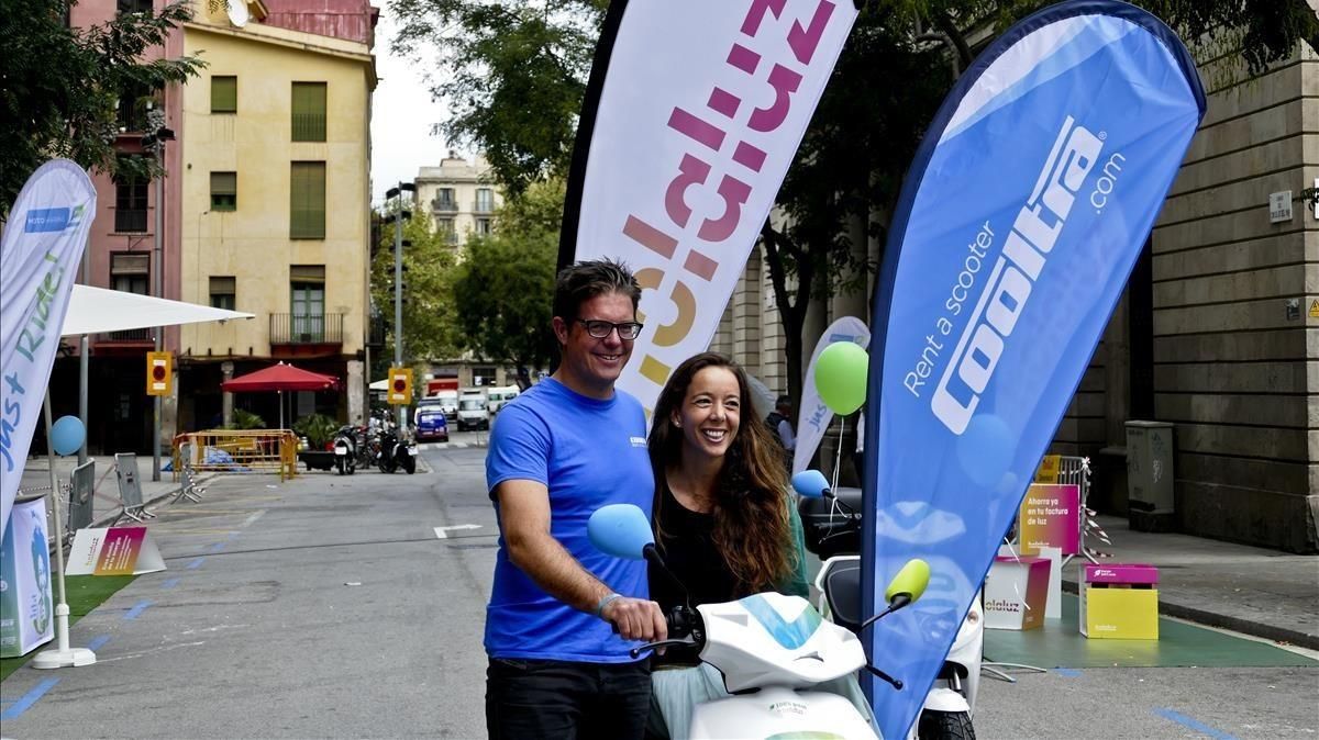 Holaluz y Cooltra se alían para la sostenibilidad Holaluz y Cooltra se alían para la sostenibilidad