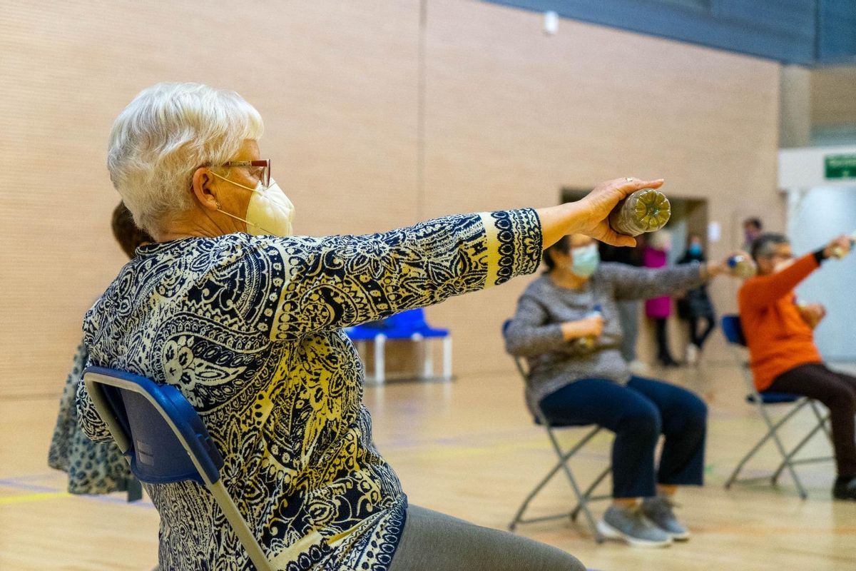 Esplugues programa más de una veintena de actividades para los más mayores durante el mes de mayo Esplugues programa más de una veintena de actividades para los más mayores durante el mes de mayo