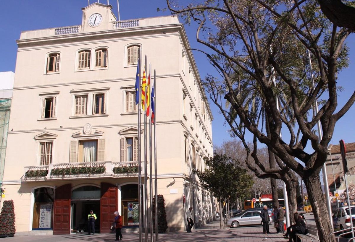El Ayuntamiento de Sant Boi. El Ayuntamiento de Sant Boi.