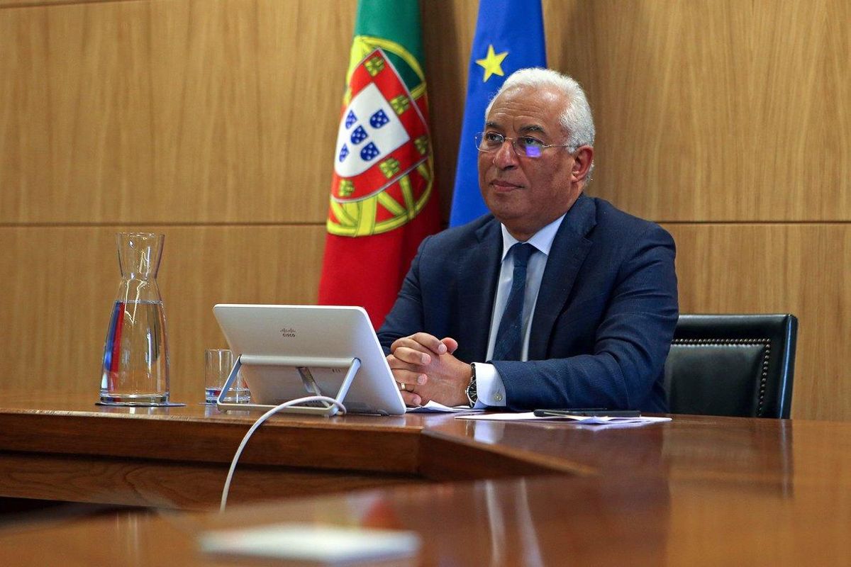El primer ministro de Portugal, António Costa, asiste por videoconferencia al Consejo Europeo de este jueves pasado. El primer ministro de Portugal, António Costa, asiste por videoconferencia al Consejo Europeo de este jueves pasado.