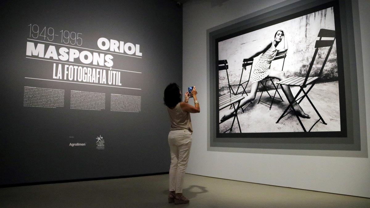 ’Oriol Maspons. La fotografía útil’. La comisaria de la exposición del MNAC comenta la muestra.