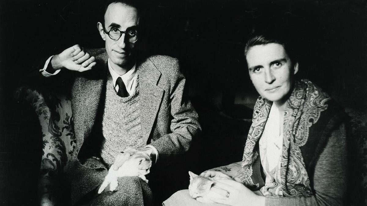Màrius Torres y Mercè Figueras, en el Mas Blanc, meses antes de la muerte del poeta en 1942.