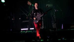 Matt Bellamy, en el concierto de Muse en San Mamés, la noche del sábado.