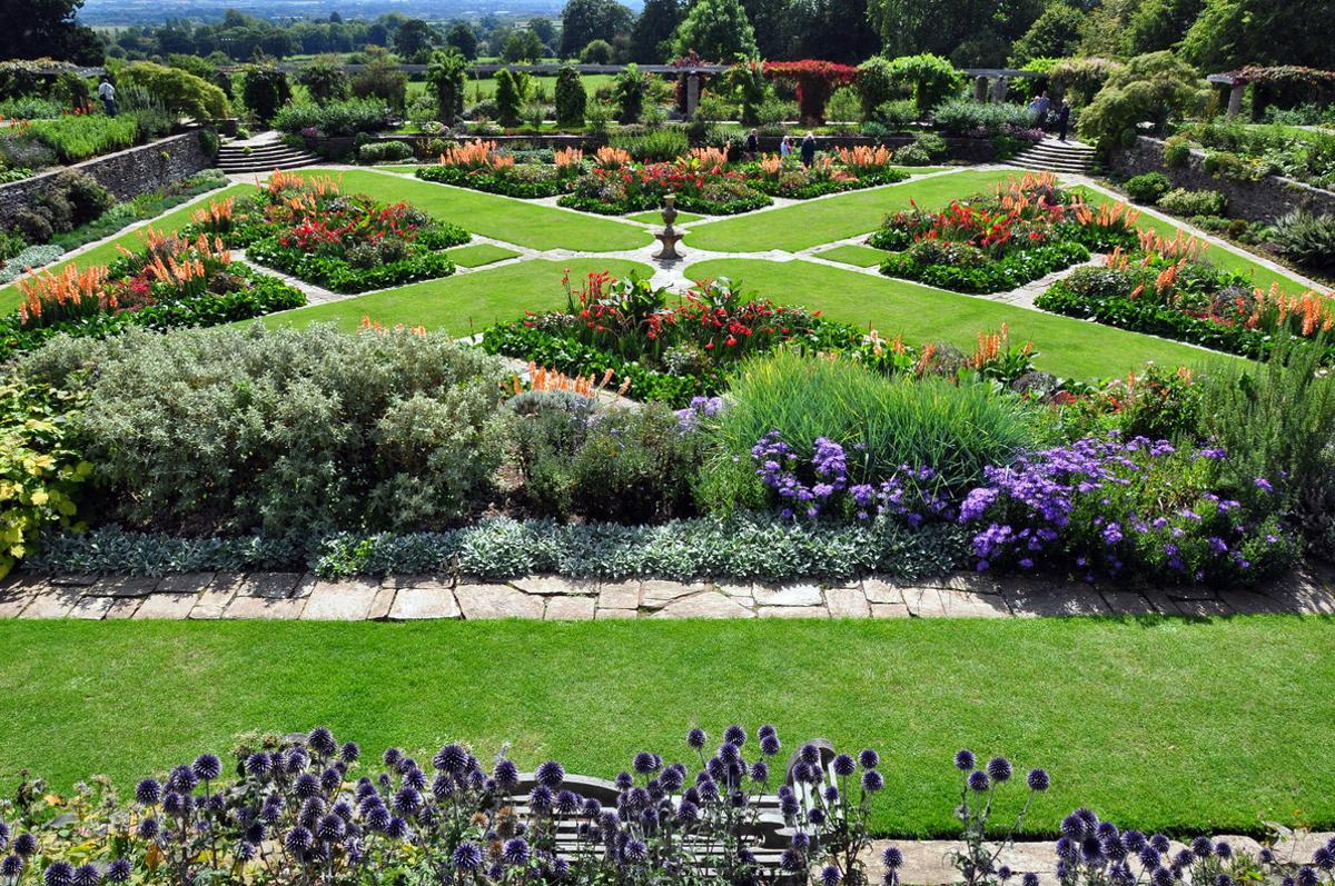 Imagen del jardín de Hestercombe, diseñado por Gertrude Jekyll, en el Reino Unido 