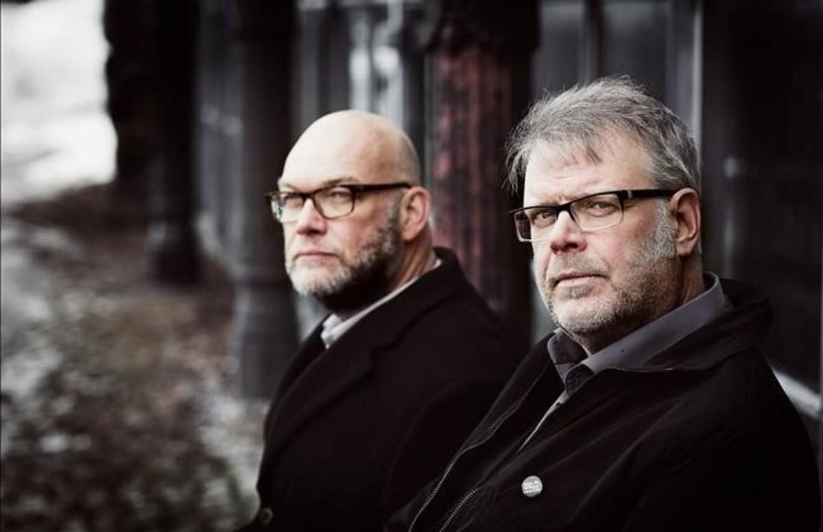 Los escritores suecos Michael Hjorth y Hans Rosenfeldt. Los escritores suecos Michael Hjorth y Hans Rosenfeldt.