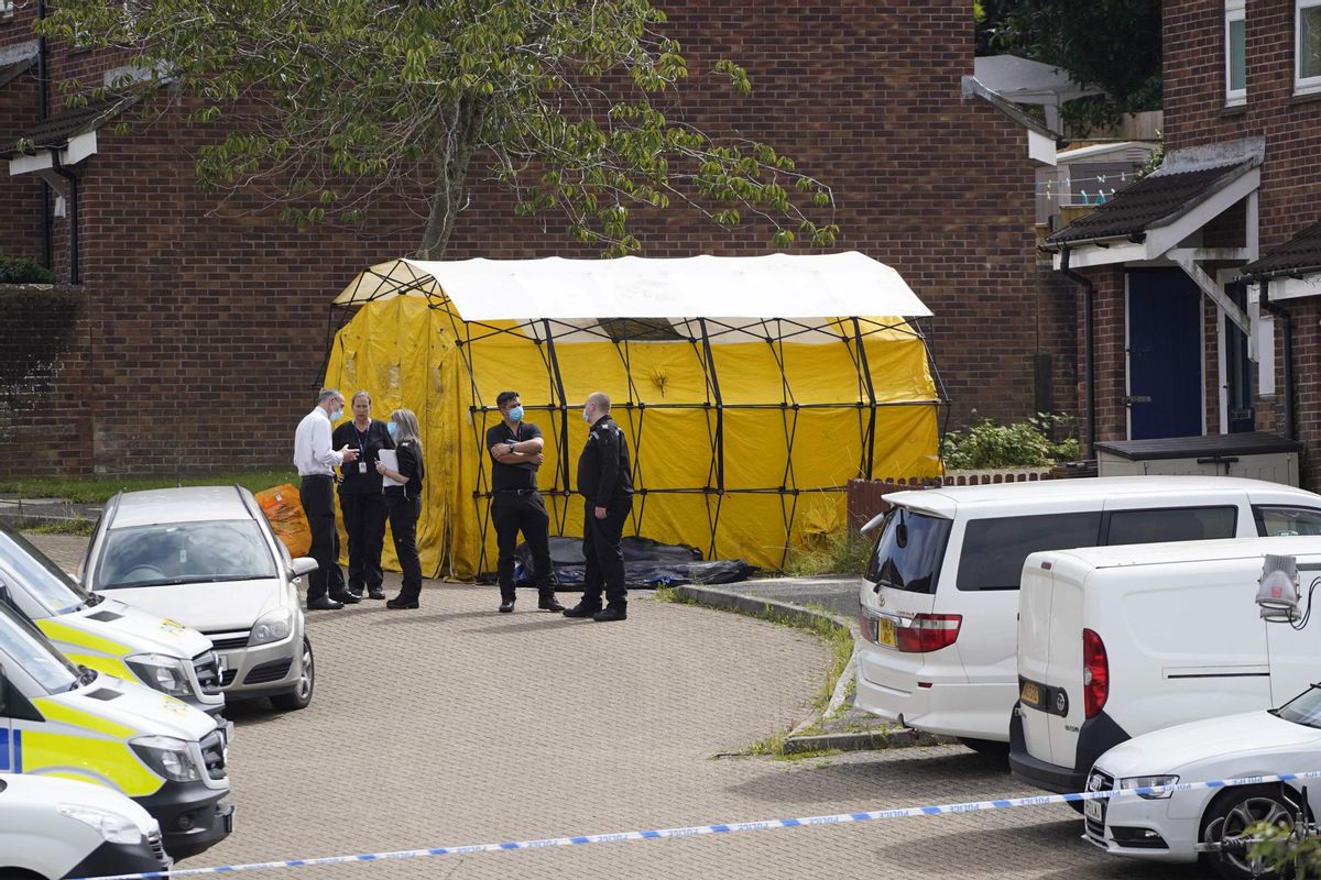 Policías en el lugar de la masacre de Plymouth (Reino Unido). Policías en el lugar de la masacre de Plymouth (Reino Unido).
