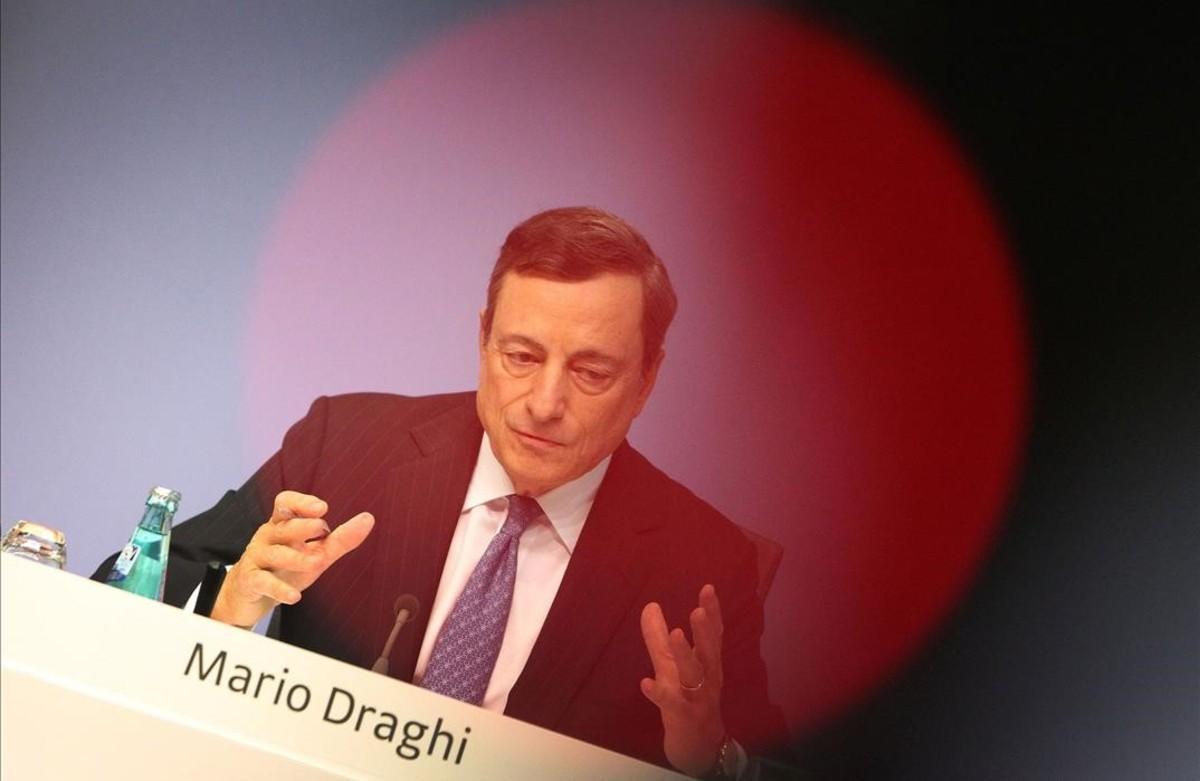 Mario Draghi, en una rueda de prensa tras la reunión del consejo de gobierno del BCE, en julio.