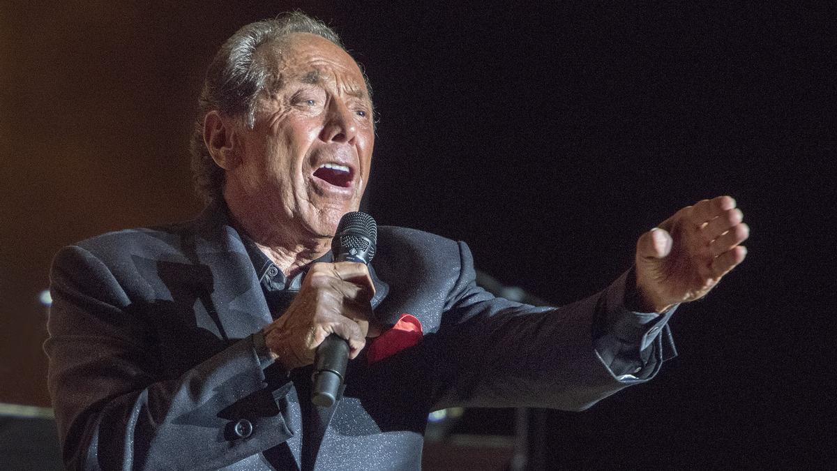 Crónica del concierto de Paul Anka: titán del entertainment en