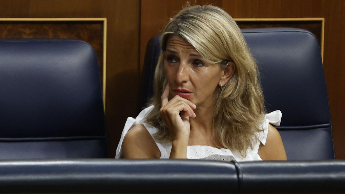 Yolanda Díaz recolza les mobilitzacions sindicals davant la patronal per apujar el salari mínim Yolanda Díaz recolza les mobilitzacions sindicals davant la patronal per apujar el salari mínim