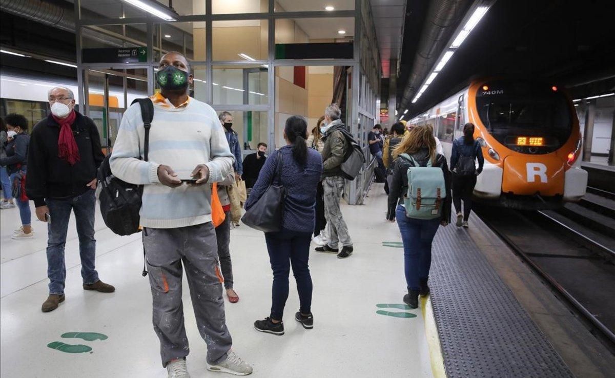 Estación de Rodalies de Barcelona-Sants, esta mañana. Estación de Rodalies de Barcelona-Sants, esta mañana.