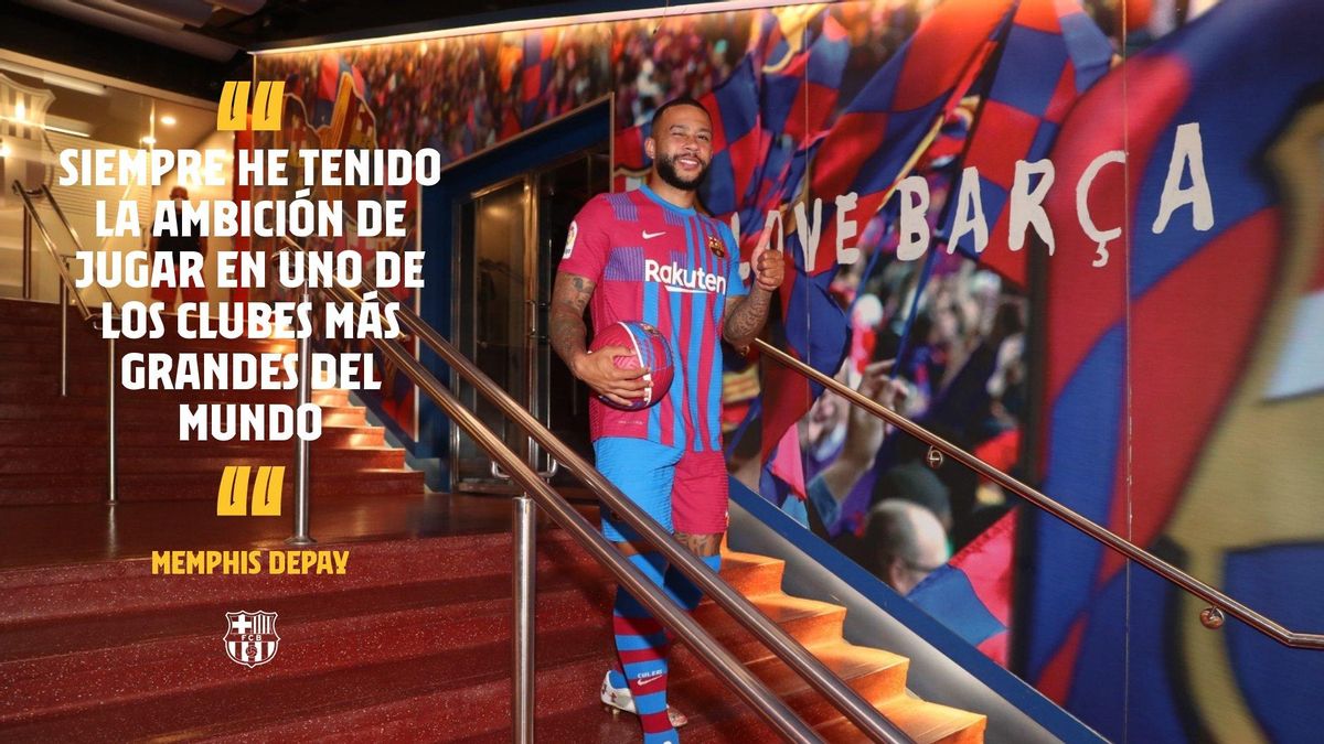 Depay en el Camp Nou. Depay en el Camp Nou.