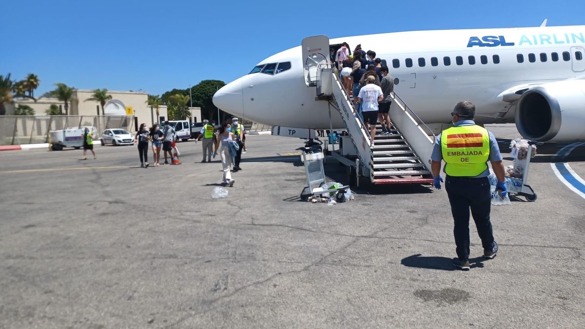 Los menores positivos que guardaban cuarentena en Malta regresan a España, este viernes. Los menores positivos que guardaban cuarentena en Malta regresan a España, este viernes.