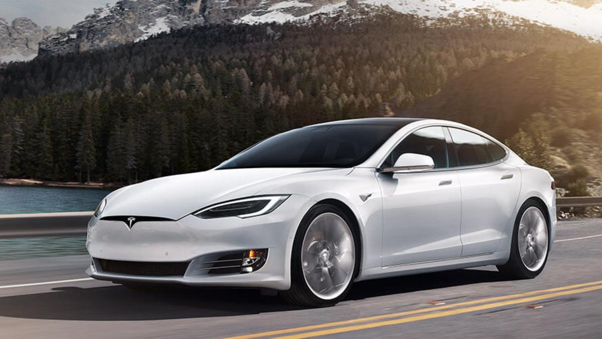Tesla retirará del mercado chino 30.000 vehículos