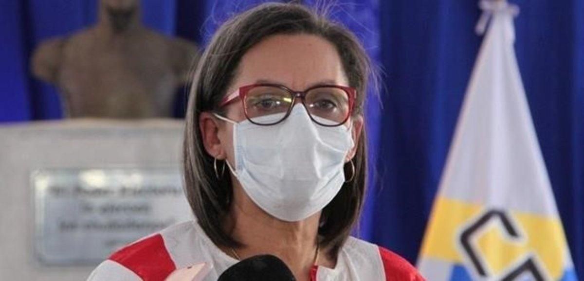 La presidenta del Consejo Nacional Electoral de Venezuela (CNE) Indira Alfonzo ha rechazado la posibilidad de aplazar las elecciones legislativas previstas para el 6 de diciembre. La presidenta del Consejo Nacional Electoral de Venezuela (CNE) Indira Alfonzo ha rechazado la posibilidad de aplazar las elecciones legislativas previstas para el 6 de diciembre.