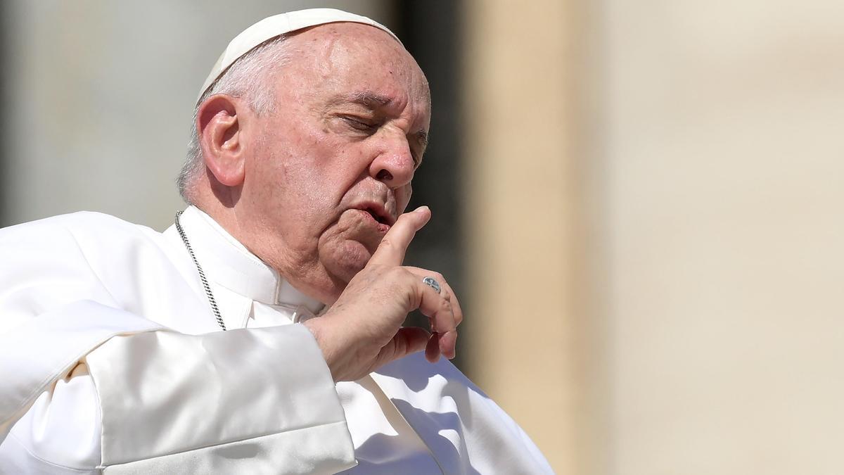 El Papa ingressa a l’hospital per ser operat d’una obstrucció intestinal