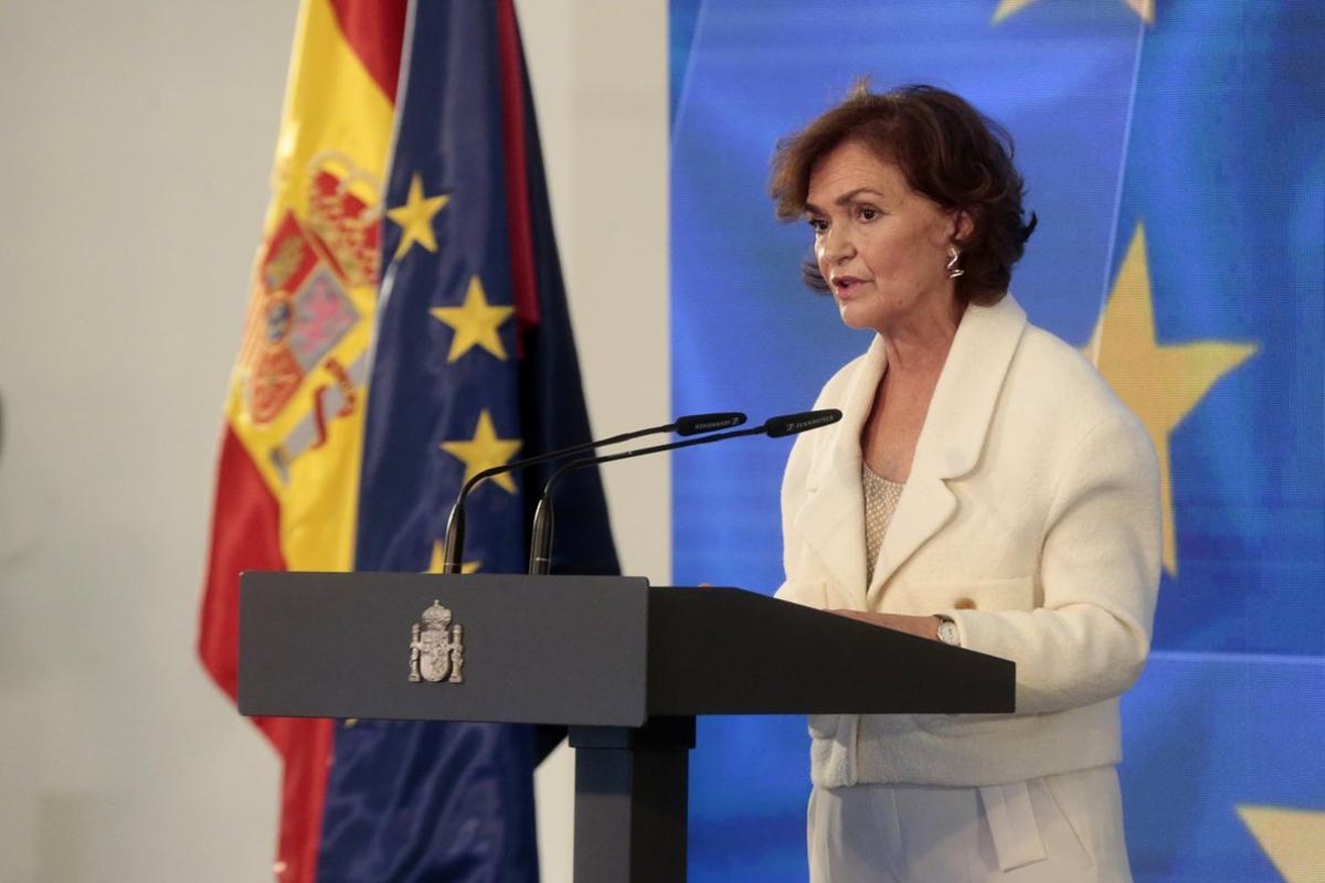 La vicepresidenta primera, Carmen Calvo, durante la presentación del plan de recuperación, este 7 de octubre en la Moncloa. 