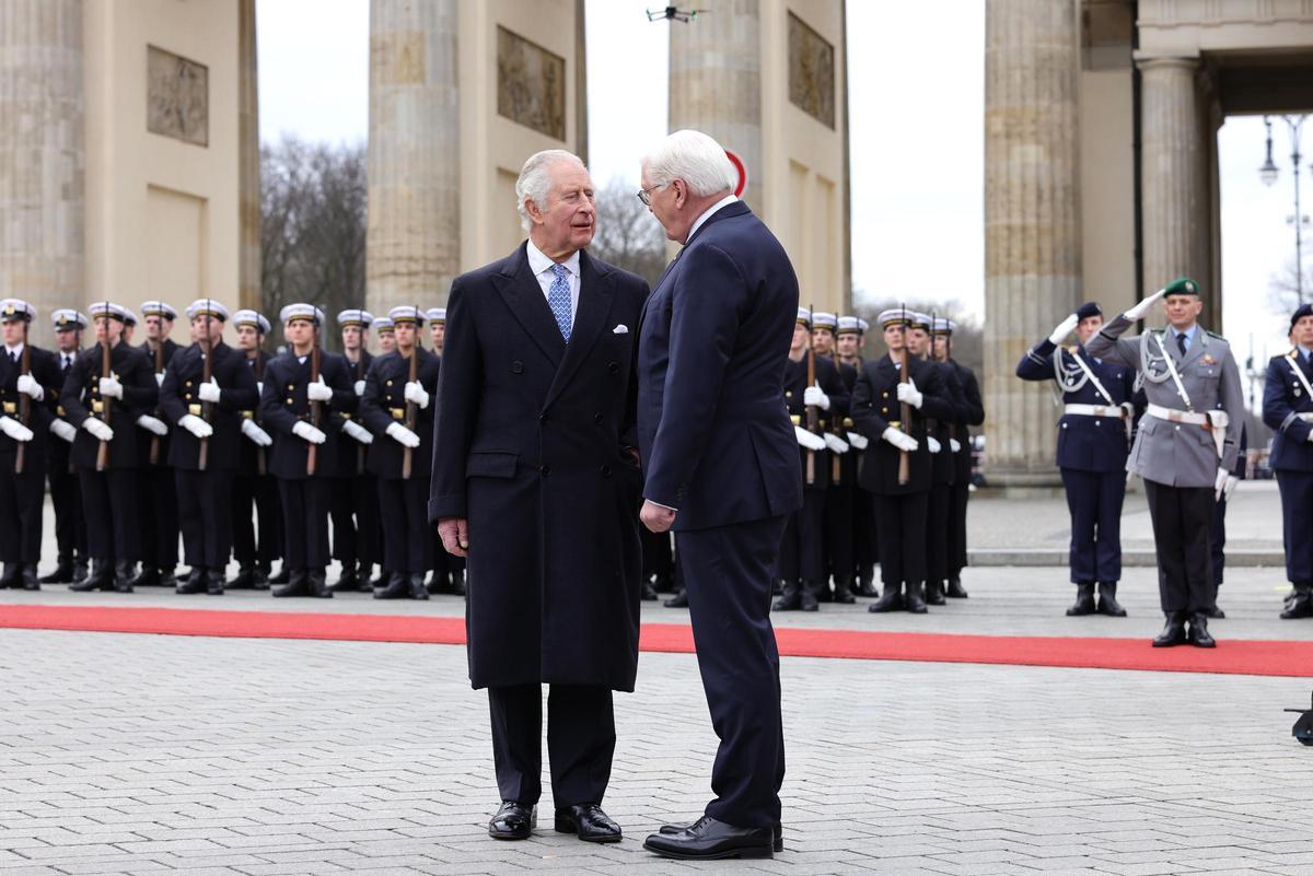 Carlos III de Inglaterra inicia en Alemania su primer viaje oficial ...