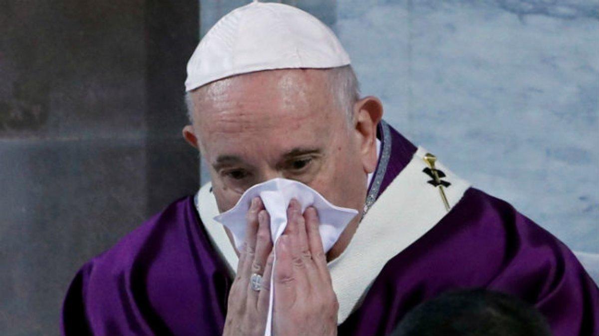 El papa Francisco, resfriado, en la audiencia del miércoles.
