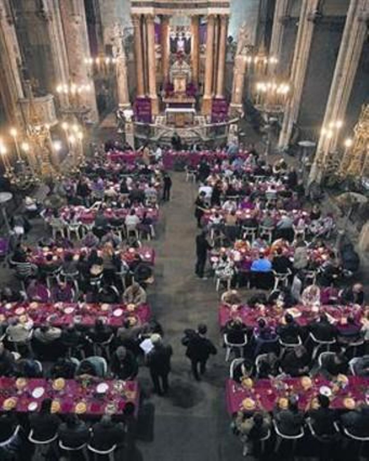 Comida de la Comunidad de Sant Egidi, el día de Navidad. Comida de la Comunidad de Sant Egidi, el día de Navidad.