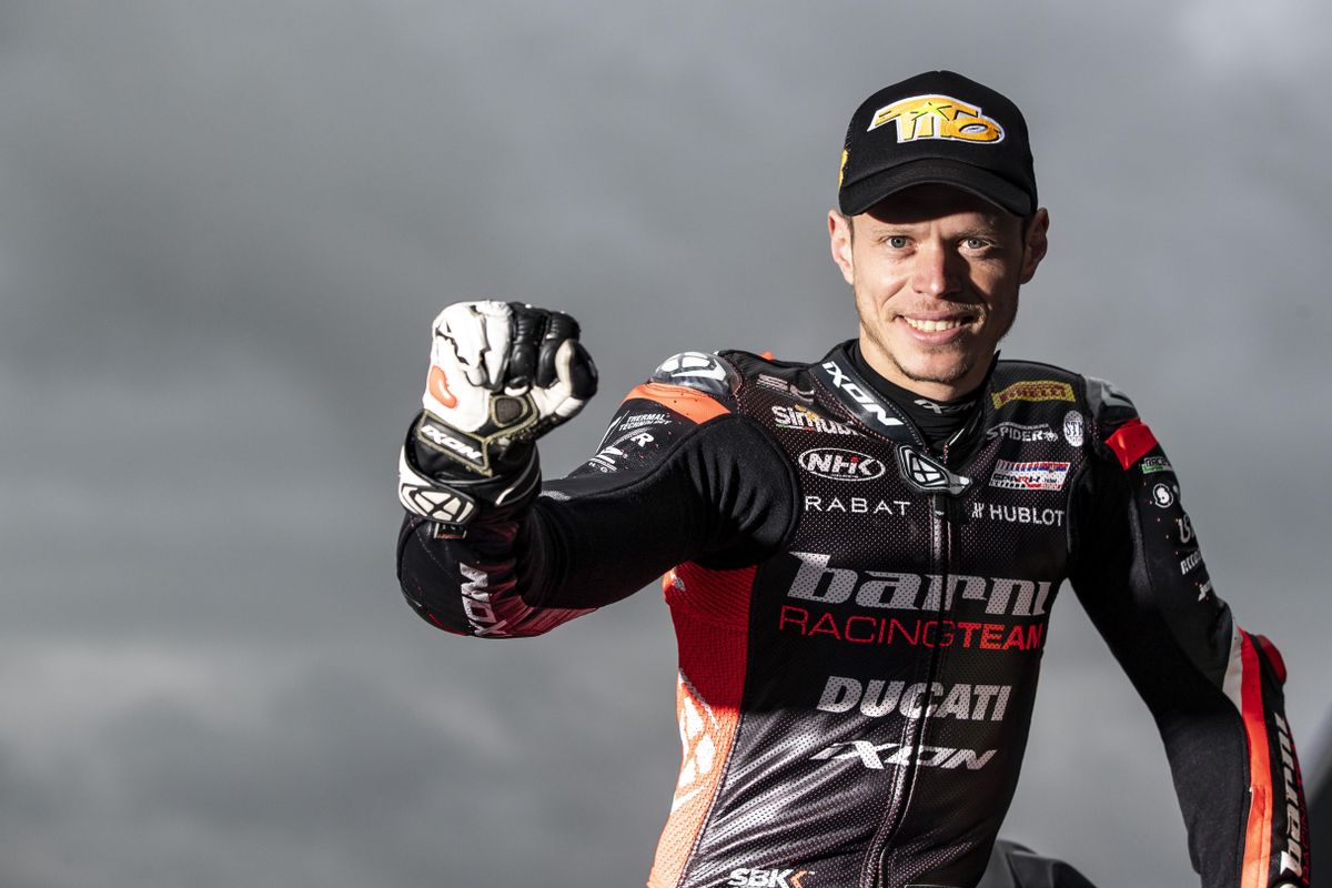 Tito Rabat, nuevo piloto de Superbikes, feliz en el test de Jerez de la pasada semana. Tito Rabat, nuevo piloto de Superbikes, feliz en el test de Jerez de la pasada semana.