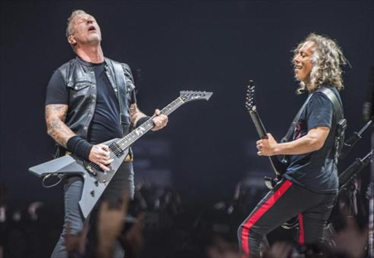 James Hetfield y Kirk Hammett, en un concierto en el Palau Sant Jordi.