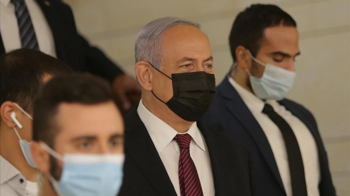 El primer ministro israelí, Binyamin Netanyahu, a su llegada este miércoles a la Knesset. El primer ministro israelí, Binyamin Netanyahu, a su llegada este miércoles a la Knesset.