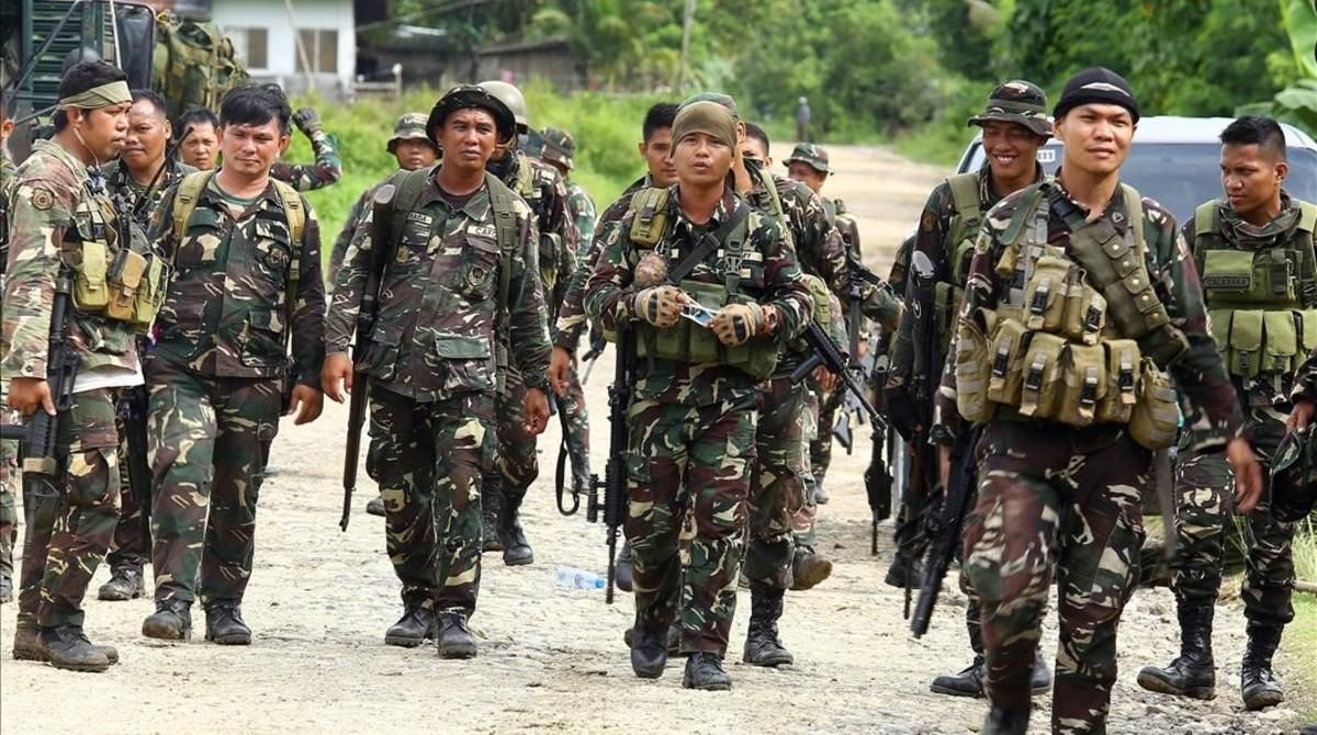 Soldados filipinos cerca de la ciudad de Marawi. Soldados filipinos cerca de la ciudad de Marawi.