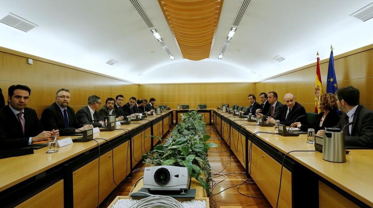 Reunión de la Comisión de Seguimiento del Pacto Antiyihadista que se ha celebrado en la sede del Ministerio del Interior.  