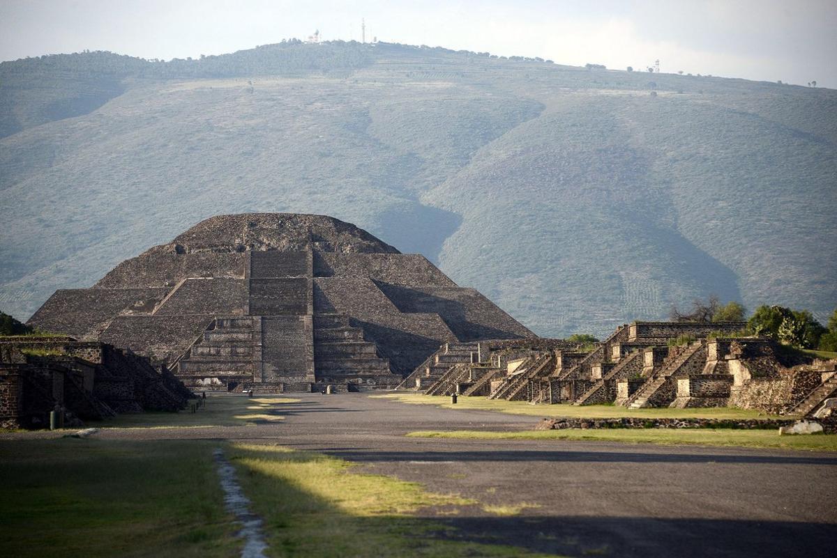 Esta cámara, que podría haber estado dedicada a fines rituales, se encuentra ocho metros debajo de la Pirámide.