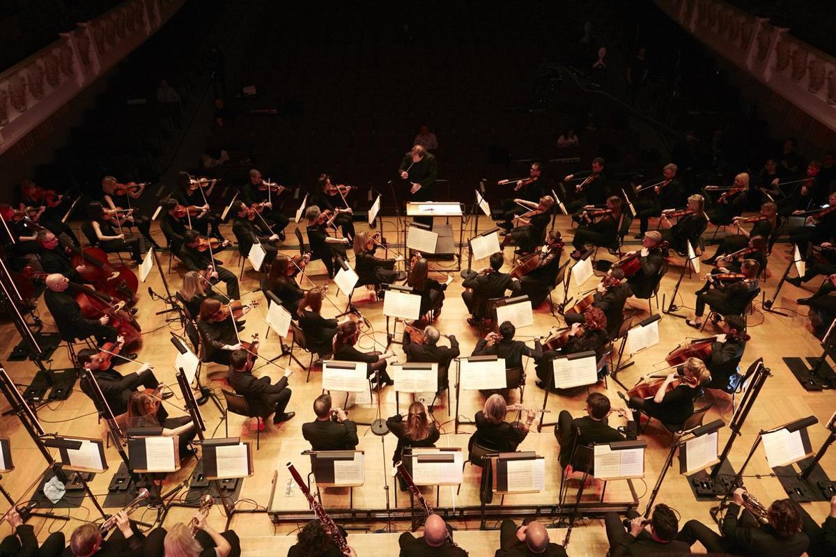 El Cadogan Hall de Londres y la orquesta English Session Orchestra.
