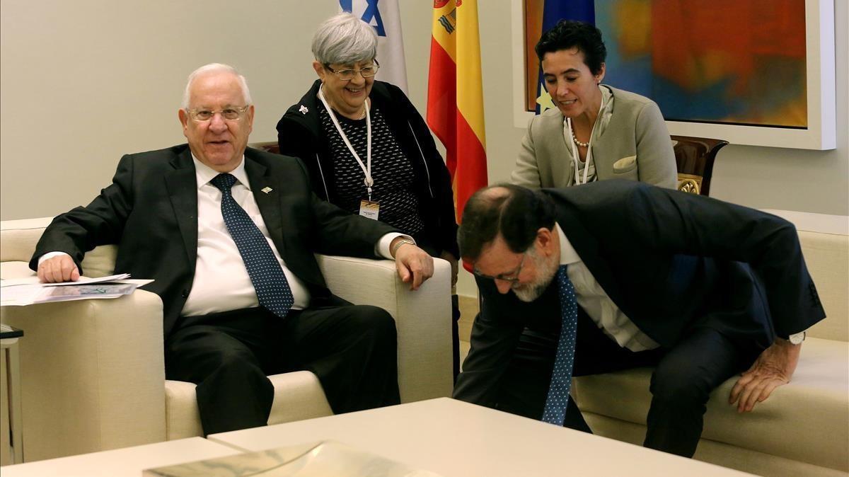 El presidente del Gobierno recibe al presidente de Israel, Reuven Rivlin, en la Moncloa.