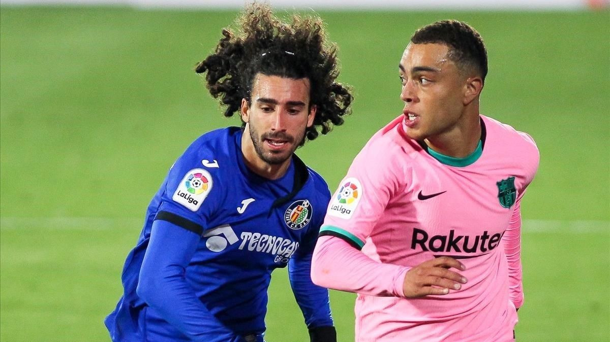 Cucurella y Dest, en el Getafe-Barça. Cucurella y Dest, en el Getafe-Barça.